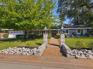 6953 Tucker Ln, Redding, CA 96002