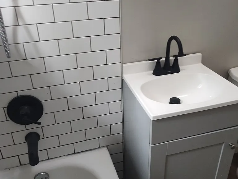 4068 Moody St #7 — Photo 8
