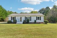 Aragon Beach Rd-S2509-001.jpg