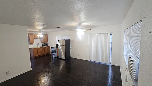 1720 Salem Dr #2 Photo 1