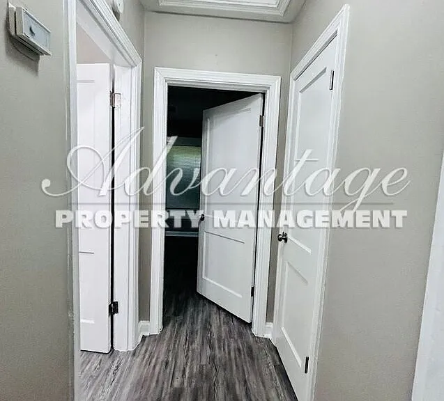 847 Ayers St — Photo 7