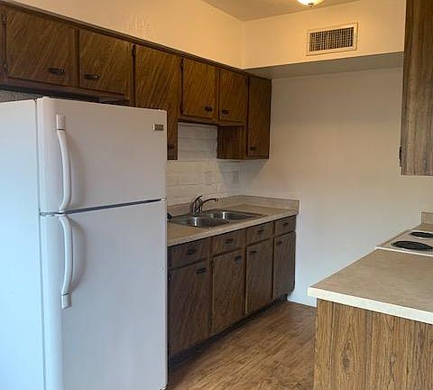 5th image of 2511 N Fontana Ave APT H