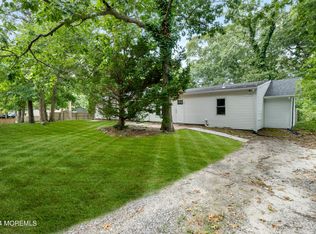 20 Willow St, Waretown, NJ 08758