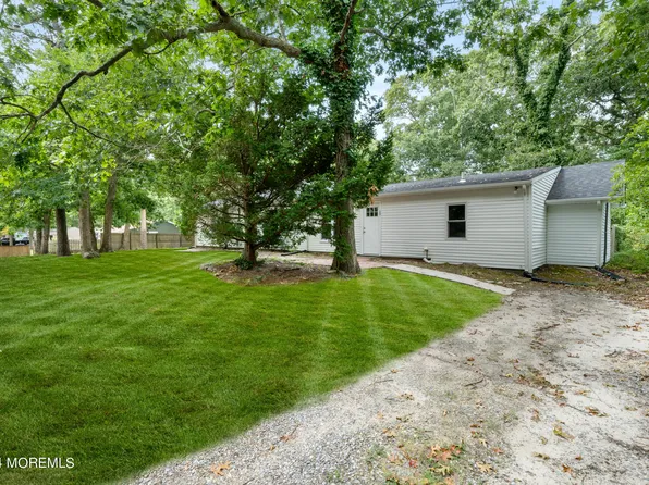 20 Willow Street, Waretown, NJ 08758