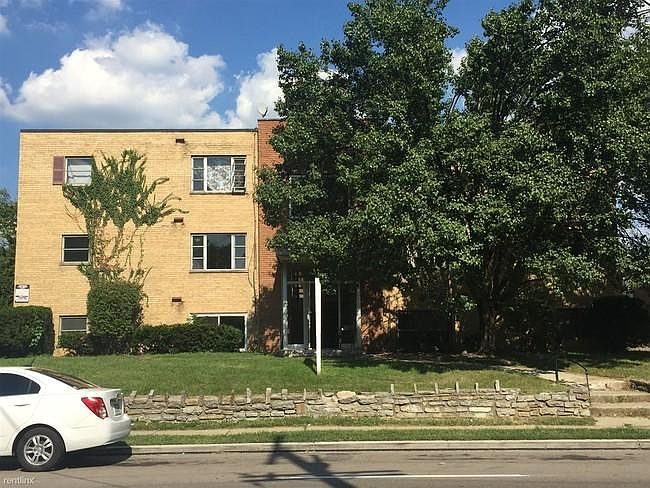1st image of 2860 Harrison Ave