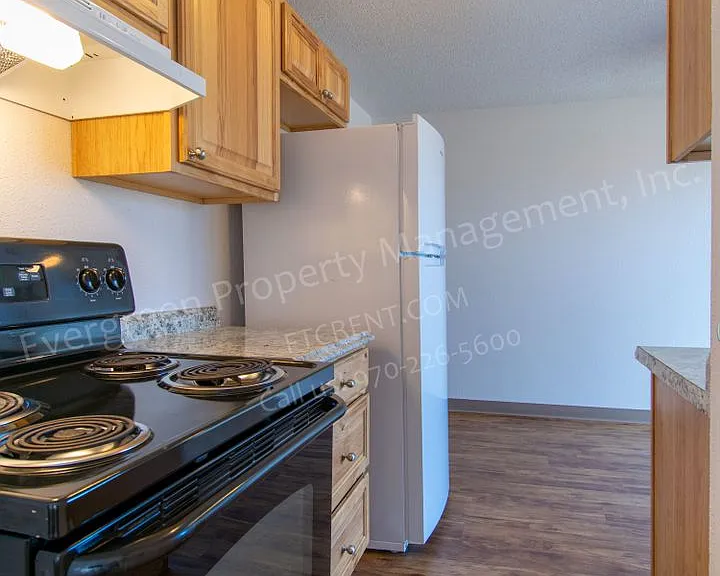 4912 S Iowa Ave — Photo 13