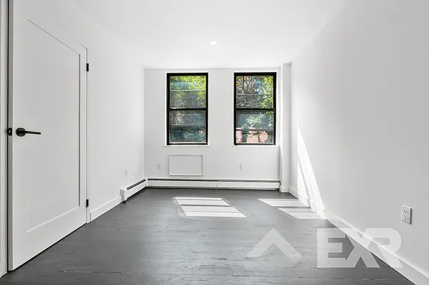 Rented by EXR | media 8