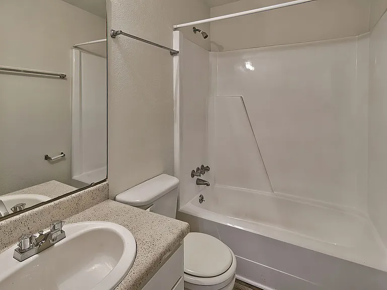 The Farrington — Photo 14