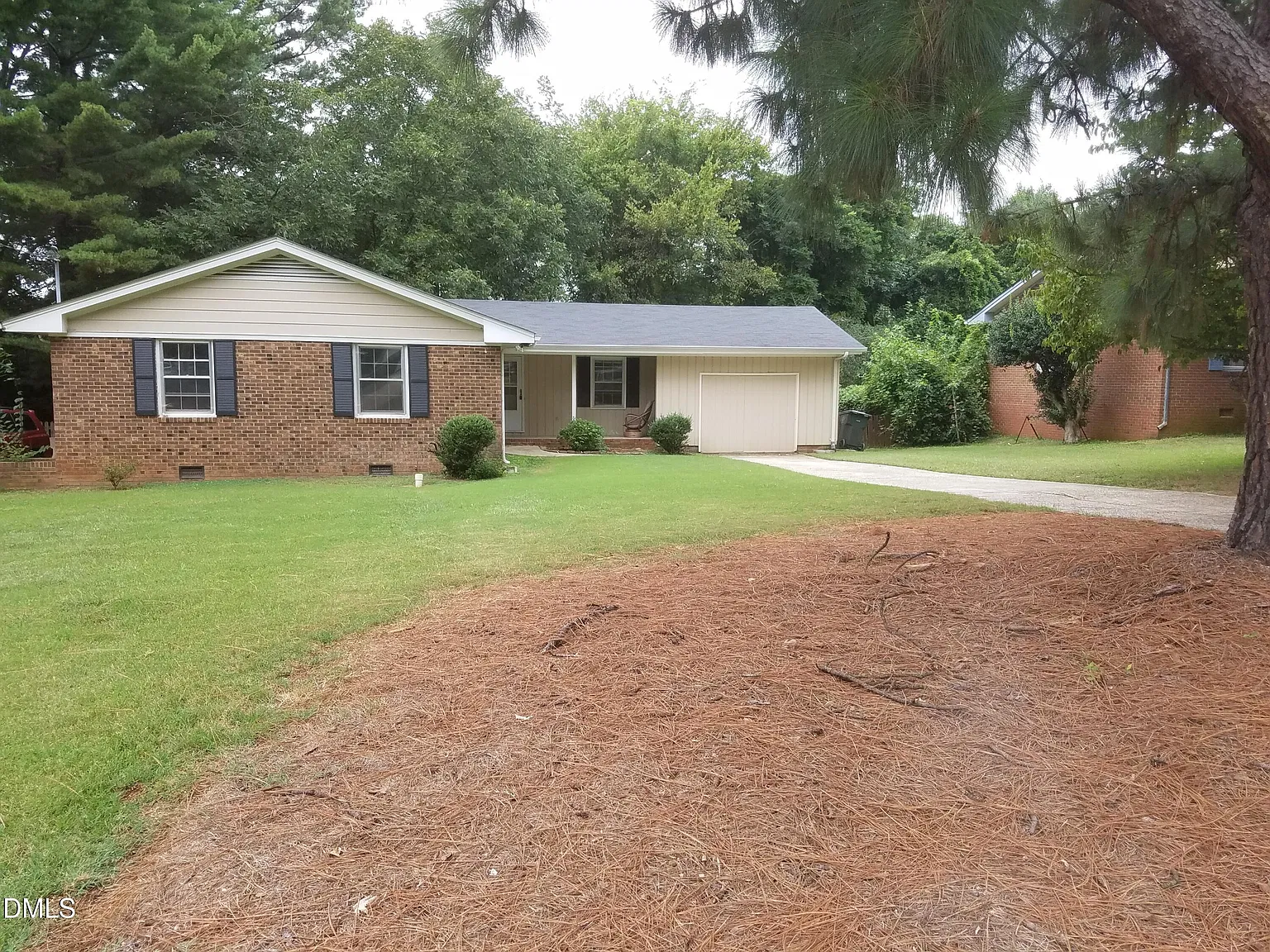 3 bed, 2.0 bath, $1,900 — Photo 1