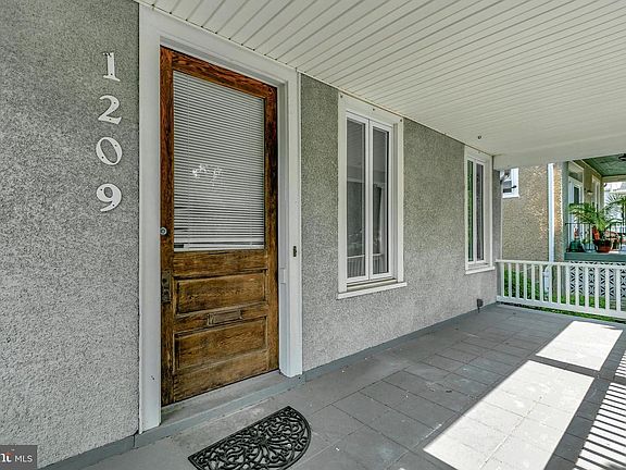 4th image of 1209 Emerson St NW