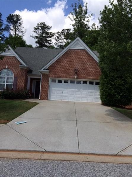 1st image of 469 Bellbrook Ln