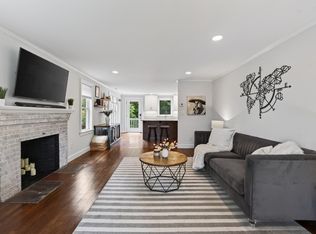 15 Pheasant Ln, Woburn, MA 01801