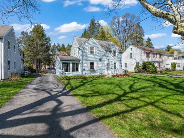 52 Seneca Rd, Rochester, NY 14622