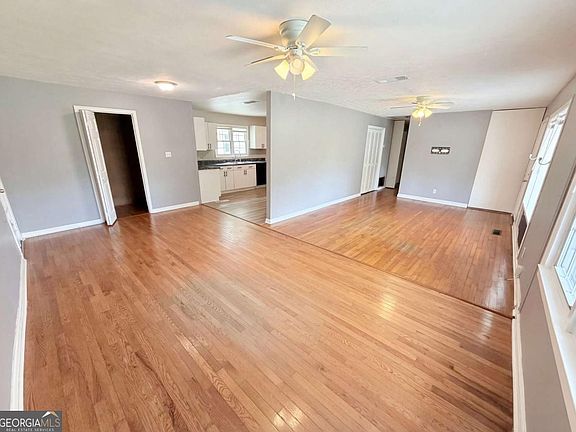 5th image of 1670 Wildwood Rd