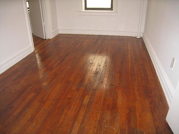 2nd image of 30-80 32nd St #23