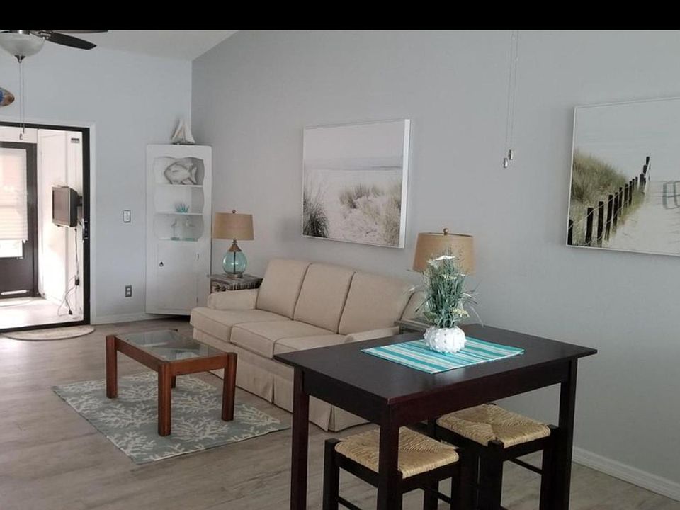 1st image of 108 Lagoon Ct