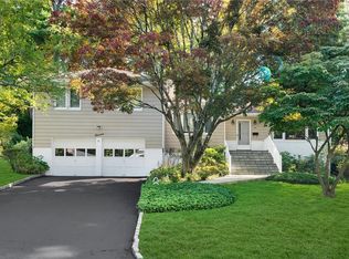 11 Pine Ridge Rd, Rye Brook, NY 10573