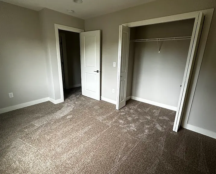 23823 SE 45th Pl — Photo 22