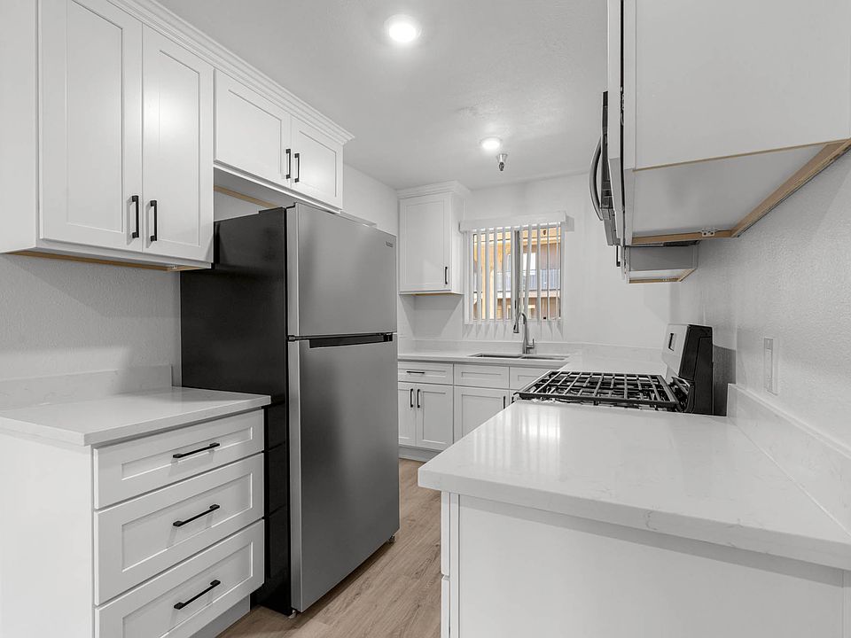Unit 311 Kitchen