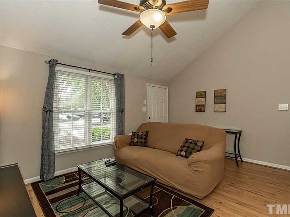 4th image of 605 Gatehouse Ln
