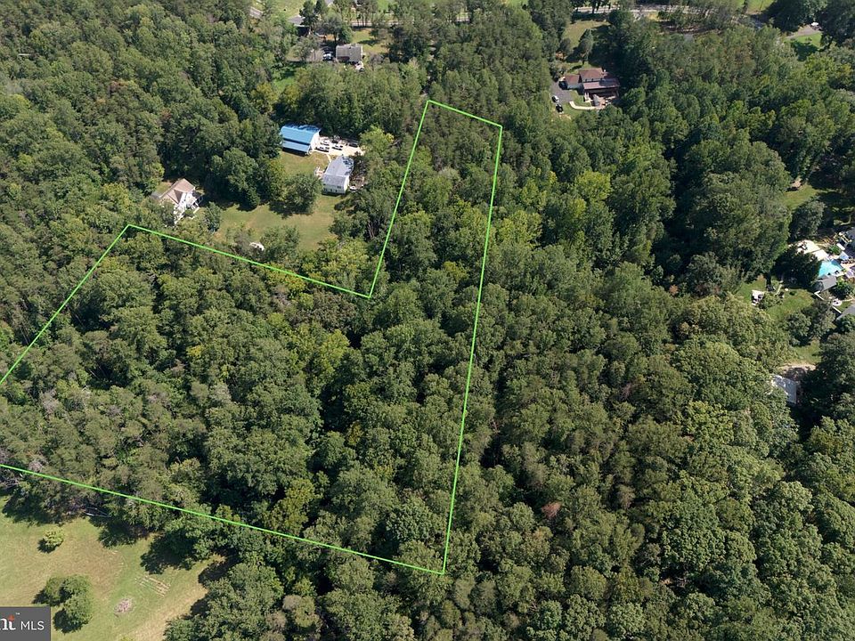 1st image of 17J Stefaniga Rd