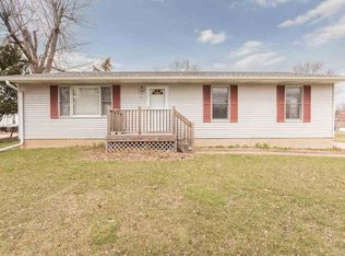 113 5th Ave, Colona, IL 61241