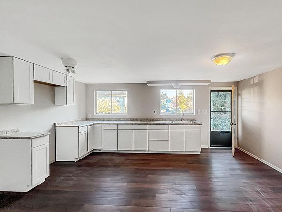 5th image of 207 Elmer Ave #207