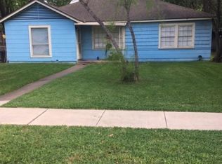4908 Chestnut St, Bellaire, TX 77401