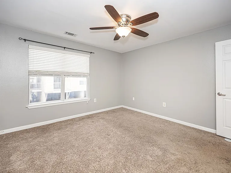 2421 Beachview Dr #G-13 — Photo 30