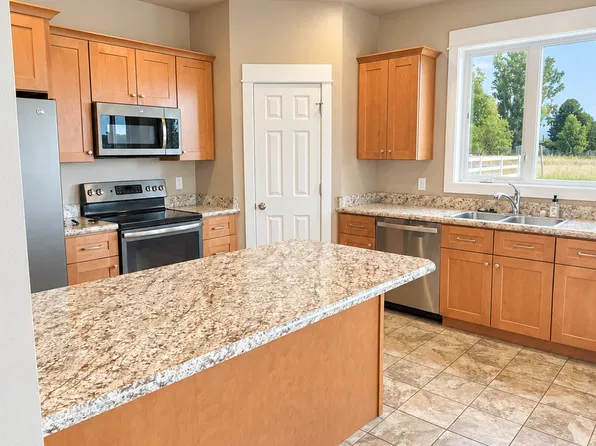 2148 Walter Rd, Billings, MT 59105