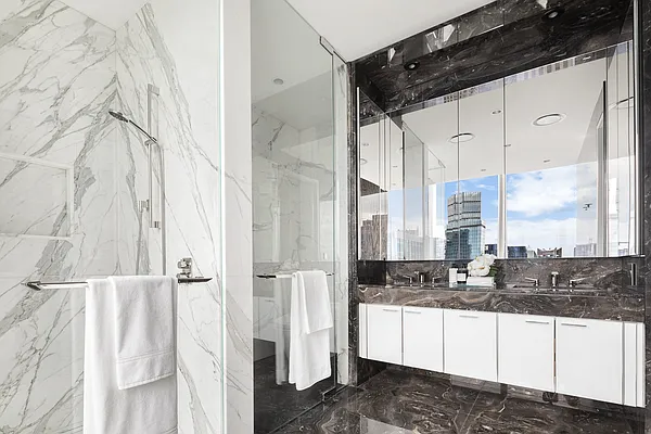 Sold by Extell Marketing Group | media 36