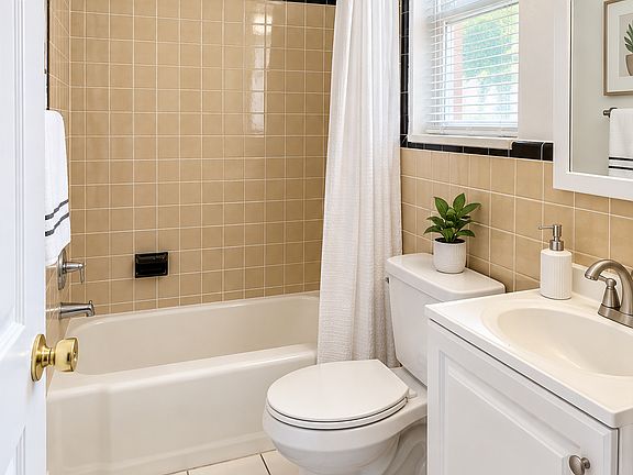 2nd image of 3335 C St SE APT 21