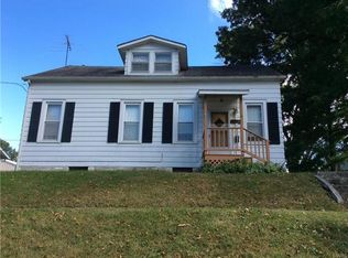 205 N Market St, New Athens, IL 62264