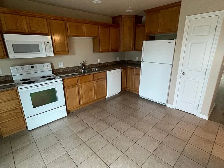 617 S Jackson St #3 — Photo 8