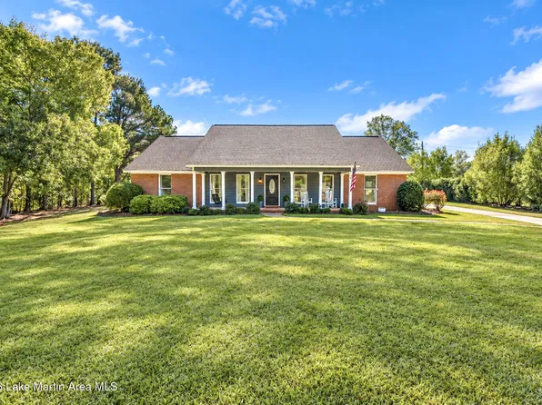2425 Oakwoods Ln, Alexander City, AL 35010