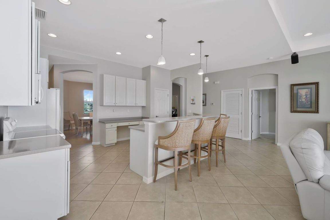 next background image