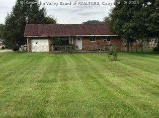 3670 Teays Valley Rd, Hurricane, WV 25526