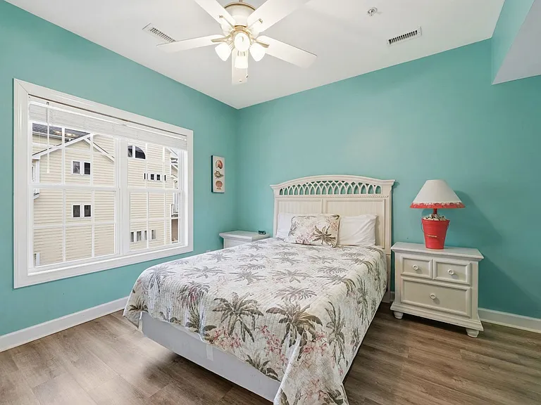 215 Summerwinds Pl — Photo 23