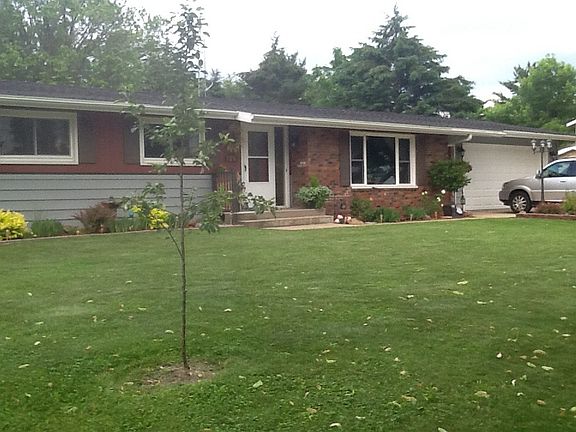 2nd image of 649 Elm St
