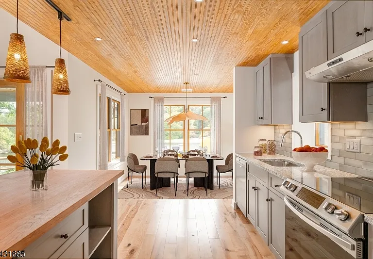 232 W Shore Dr — Photo 24