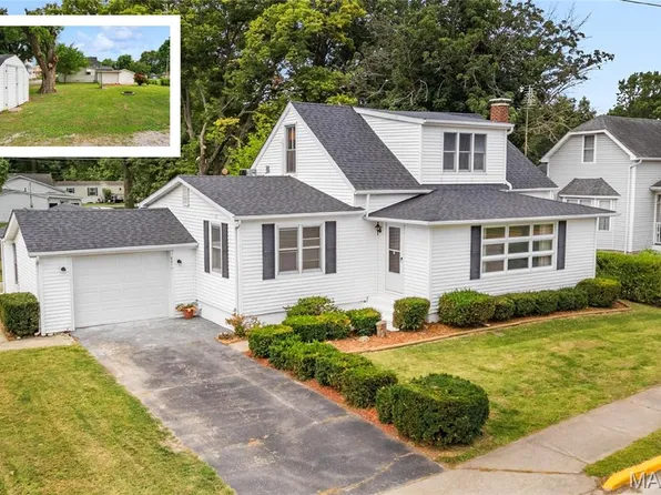 801 E Hanover St, New Baden, IL 62265