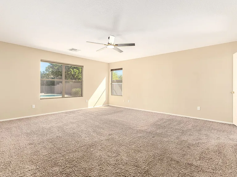 1310 E Beth Dr — Photo 23