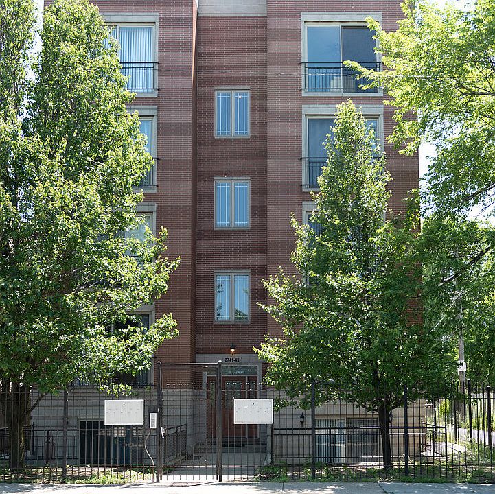 1st image of 2741 W Congress Pkwy APT 3E
