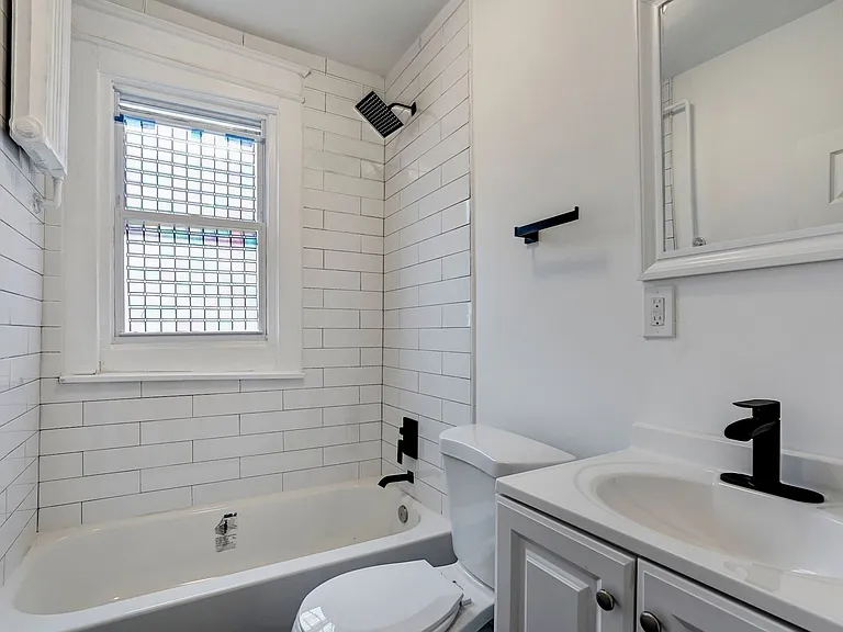 810 Otis Pl NW #4 — Photo 17