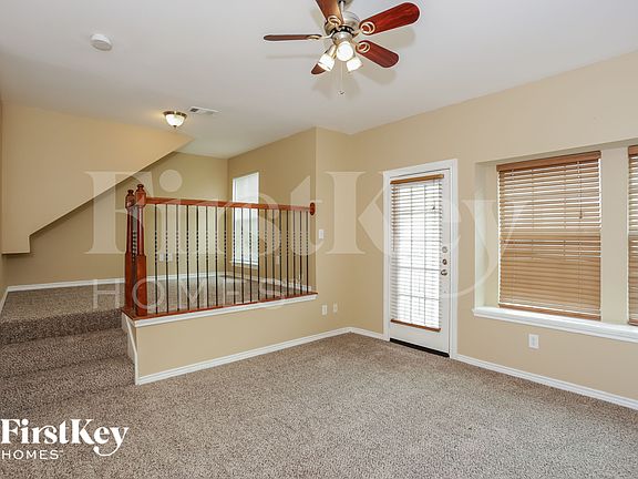 3rd image of 3966 Oceanside Dr
