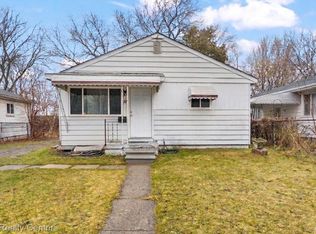 37 E Brooklyn Ave, Pontiac, MI 48340