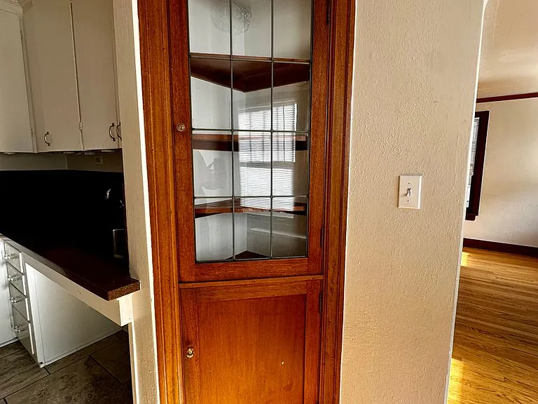 Silver Apartments — Photo 17