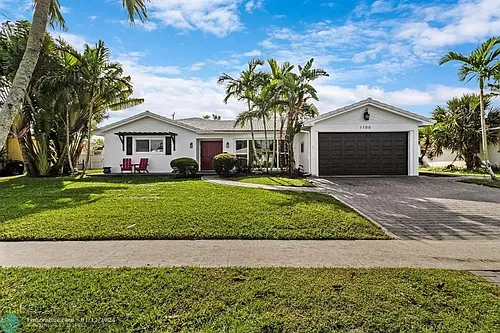 1100 SW 13th Pl Photo 1