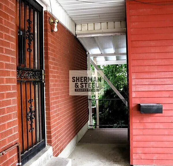 1866 S Davis Blvd — Photo 6