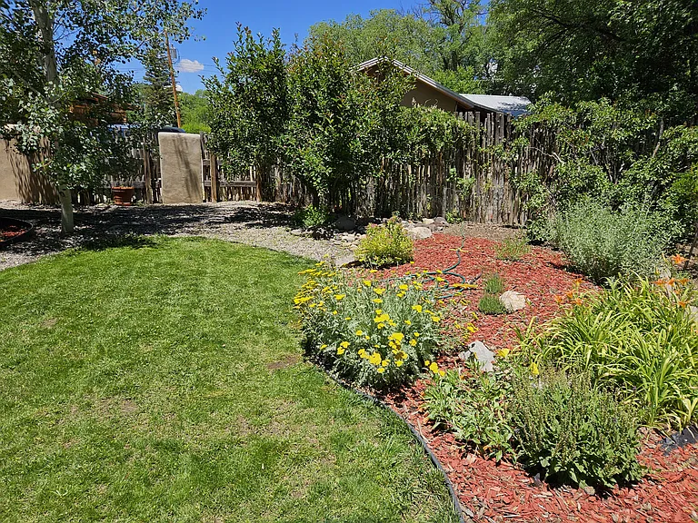 Oakley Ln — Photo 23